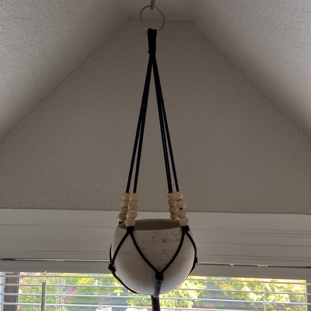 Hanging planter